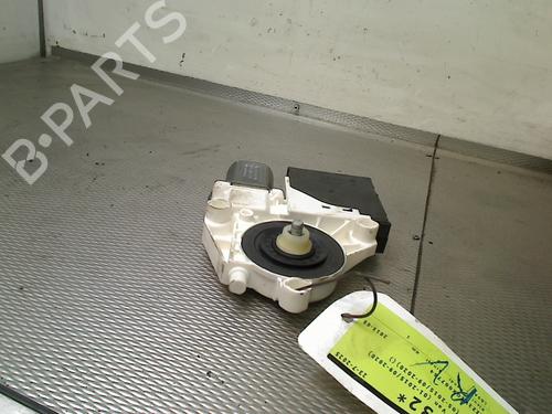 Right front window motor VW CADDY IV Box Body/MPV (SAA, SAH) 2.0 TDI | BP32113809E20 