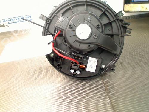 Heater blower motor AUDI A3 Sportback (8VA, 8VF) 2.0 TDI | BP29199493M62 
