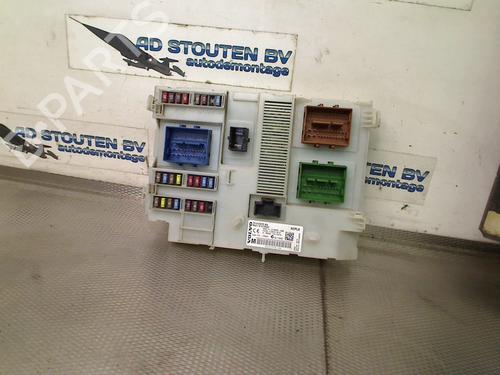 Zekeringkast VOLVO XC60 I SUV (156) T5 (245 hp) 30314971