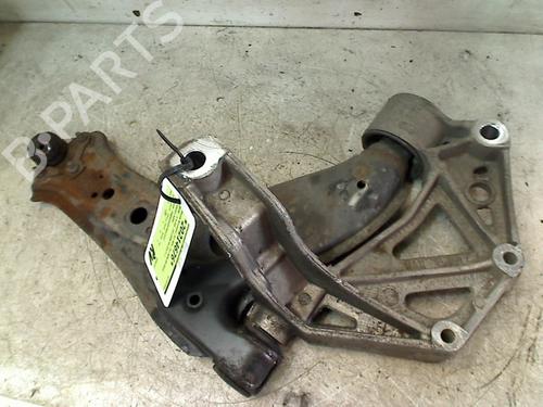 Højre fortil bærearm SKODA ROOMSTER (5J7) 1.4 (86 hp) 11321196