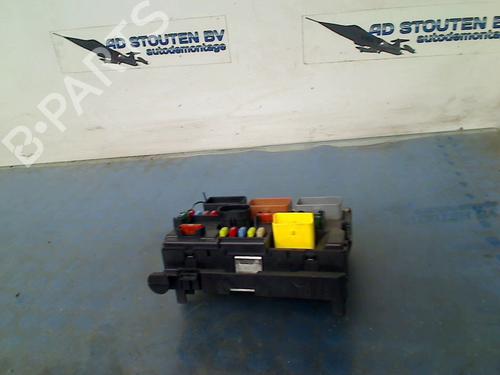 Used Fuse box CITROËN C3 II (SC_) 1.6 HDi (92 hp) 19395287