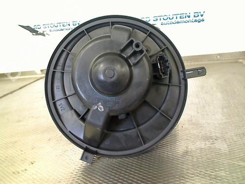 Used Heater blower motor VW GOLF VI (5K1) 1.4 TSI (122 hp) 31039951