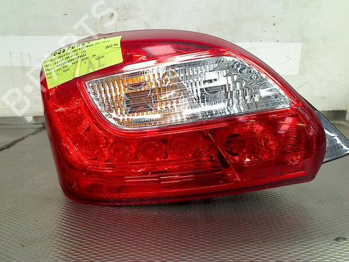 Used Left taillight MITSUBISHI MIRAGE / SPACE STAR VI Hatchback (A0_A) 1.2 (A03A) (80 hp) 32205679
