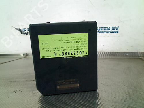Used Fuse box RENAULT MEGANE III Coupe (DZ0/1_) 1.5 dCi (DZ09, DZ0D, DZ1F, DZ1G, DZ14, DZ29) (110 hp) 31921524
