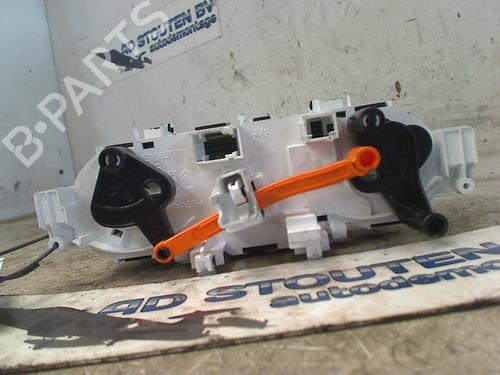 Climate control PEUGEOT 208 I (CA_, CC_) 1.2 VTI 82 | BP11261502I5 