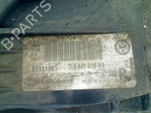 Right headlight VW TOUAREG (7LA, 7L6, 7L7) 3.0 V6 TDI | BP31276888C29