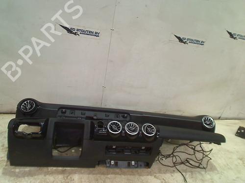 Armaturenbrett für MERCEDES-BENZ A-CLASS (W177) A 180 (177.084) (136 hp) 23567549