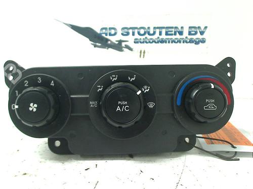 Used Climate control KIA CERATO I Hatchback (LD) 1.6 (105 hp) 11302759