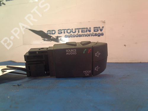 Used Switch RENAULT CLIO IV Grandtour (KH_) 1.5 dCi 90 (KHN3, KHN4) (90 hp) 13123870