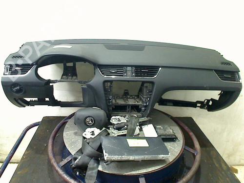 Used Airbag Kit SKODA OCTAVIA III Combi (5E5, 5E6) 1.0 TSI (115 hp) 30976198