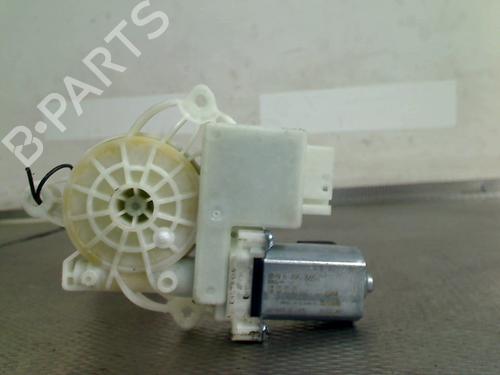 Used Left front window motor BMW 3 (G20, G80, G28) 330 e Plug-in-Hybrid (292 hp) 31256846