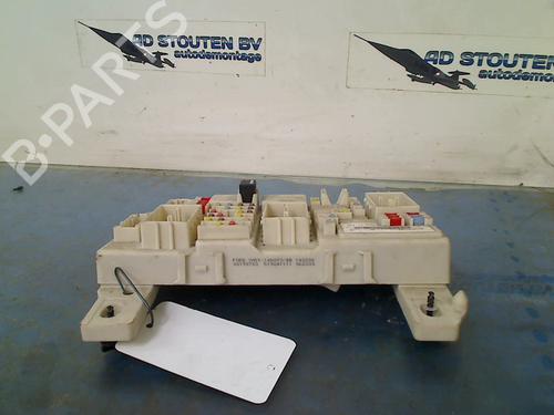 Used Fuse box FORD FOCUS II (DA_, HCP, DP) 1.6 (100 hp) 17824437