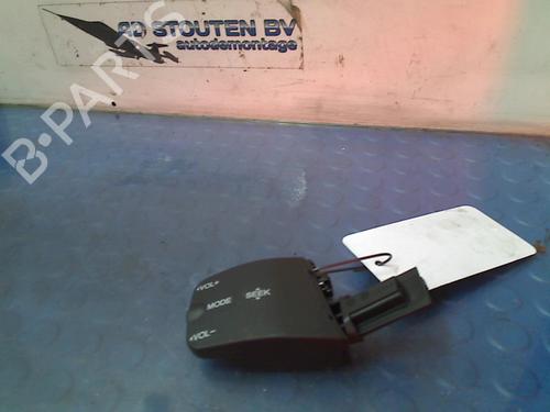 Used Steering wheel controls FORD FOCUS II (DA_, HCP, DP) 1.6 Ti (115 hp) 13127018