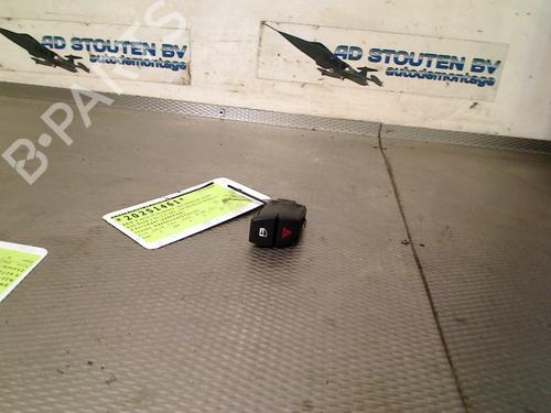 Used Warning switch BMW 5 (F10) 520 i (184 hp) 30610523