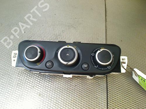 Commande Chauffage Commande Chauffage RENAULT MEGANE III Hatchback (BZ0/1_, B3_) 1.2 TCe (BZ2B, BZ11) (116 hp) 36674099 36674099