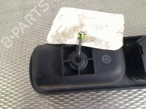 Left front window switch PEUGEOT 307 CC (3B) 2.0 16V | BP33398019I27 - Image 6