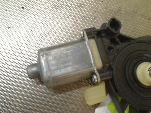Left front window motor AUDI Q2 (GAB, GAG) 1.4 TFSI | BP38680864E21 - Image 5