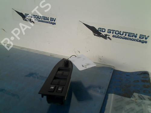 Used Left front window switch SUZUKI GRAND VITARA II (JT, TE, TD) 1.9 DDiS All-wheel Drive (JT419, TD44, JB419WD, JB419XD,... (129 hp) 13473249