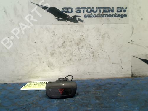 Used Warning switch NISSAN PRIMERA Hatchback (P12) 1.8 (115 hp) 13126444