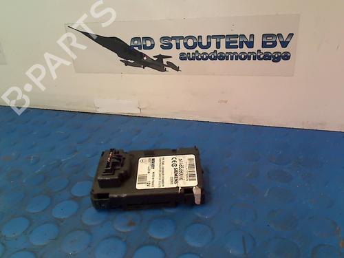 Used Electronic module RENAULT MEGANE II (BM0/1_, CM0/1_) 2.0 16V (BM0U, CM0U) (135 hp) 12569386