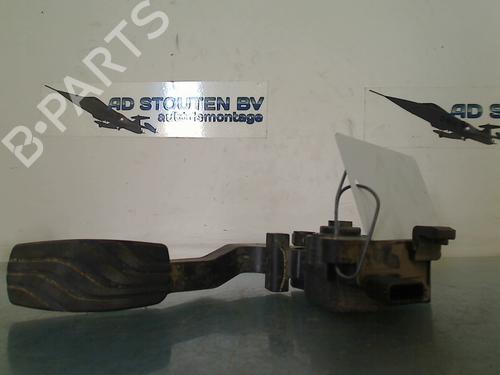 Pedal RENAULT MEGANE IV Hatchback (B9A/M/N_) 1.8 Blue dCi 150 (B9A7) (150 hp) 14923415