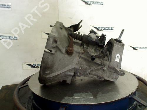 Used Gearbox Gearbox FIAT PUNTO (199_) 0.9 Twinair Turbo (86 hp) 33735894 33735894