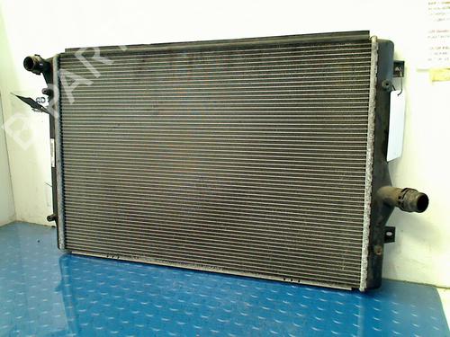 Used Water radiator Water radiator SKODA OCTAVIA II Combi (1Z5) 1.6 TDI (105 hp) 34117255 34117255
