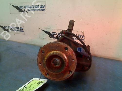 Used Right front steering knuckle PEUGEOT 208 I (CA_, CC_) 1.0 VTi (68 hp) 13221408