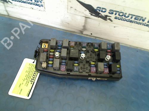 Used Fuse box Fuse box 15091503 15091503