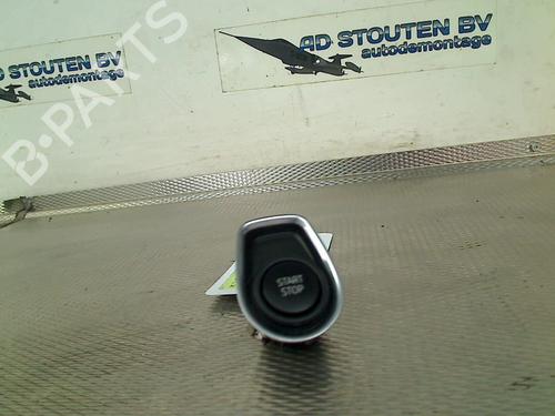 Spak kontakt BMW 3 (F30, F80) 330 e (252 hp) 31829104