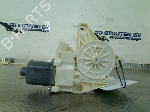 Used Left front window motor Left front window motor MERCEDES-BENZ B-CLASS Sports Tourer (W246, W242) B 180 (246.242) (122 hp) 33458512 33458512