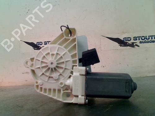 Used Left front window motor MERCEDES-BENZ CLA Shooting Brake (X117) CLA 200 CDI / d (117.908) (136 hp) 17834987