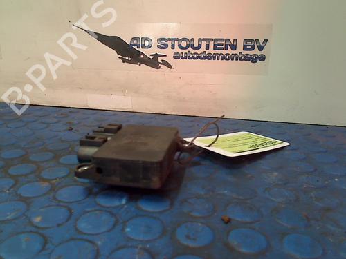 Used Control unit Control unit TOYOTA YARIS (_P13_) 1.5 Hybrid (NHP130_, NHP130) (101 hp) 11262573 11262573