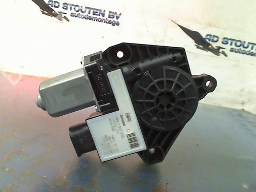 Left front window motor BMW 5 Touring (G31) 540 d xDrive | BP16772846E21 