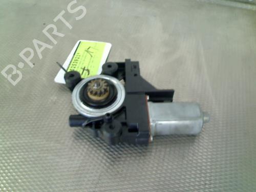 Left front window motor VOLVO V70 III (135) 2.0 T | BP28118128E21 