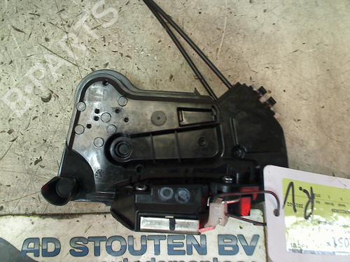 Used Front right lock PEUGEOT 108 1.0 VTi 72 (72 hp) 13212076