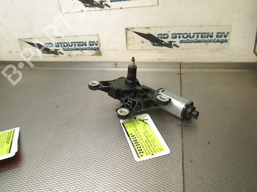 Ruitenwissermotor achter AUDI Q5 (8RB) 2.0 TFSI quattro (211 hp) 31045900