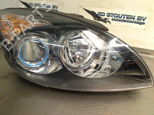 Right headlight HYUNDAI i30 (FD) 1.4 | BP30475655C29 
