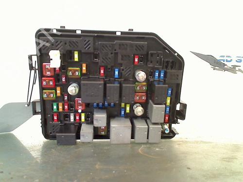 Used Fuse box OPEL KARL (C16) 1.0 (75 hp) 23239001