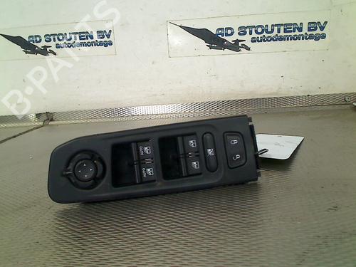 Used Left front window switch JEEP RENEGADE SUV (BU, B1, BV) 1.4 (136 hp) 29996492