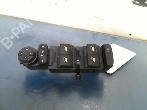 Used Left front window switch Left front window switch CITROËN C4 II (NC_) 1.2 THP 130 (NCHNYM, NCHNYT) (130 hp) 13657551 13657551