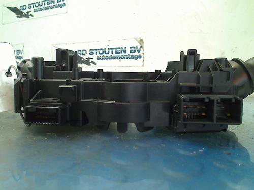 Steering column stalk TOYOTA AURIS Estate (_E18_) 1.8 Hybrid (ZWE186_, ZWE186R, ZWE186H) | BP11305756I23 
