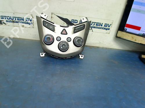 Used Climate control CHEVROLET AVEO Hatchback (T300) 1.3 D (95 hp) 17368767