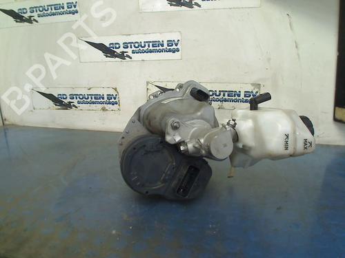 Used Servo brake AUDI A3 Sportback (8YA, 8YF) 35 TDI (150 hp) 21801059