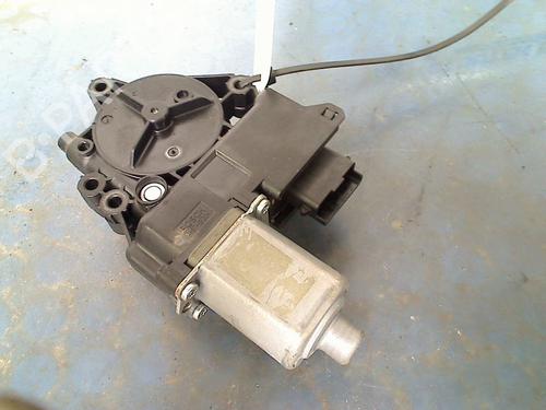 Right front window motor HYUNDAI i30 (FD) 1.4 | BP18949227E20 