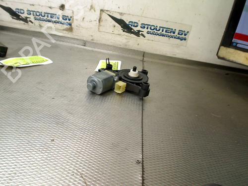 Used Right rear window motor AUDI A3 Sportback (8VA, 8VF) 35 TFSI (150 hp) 30642681