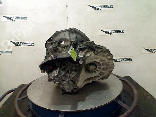 Used Gearbox RENAULT TRAFIC II Van (FL) 2.0 dCi 115 (FL01, FL0U, FL00, FL0H, FL0M) (114 hp) 30774462
