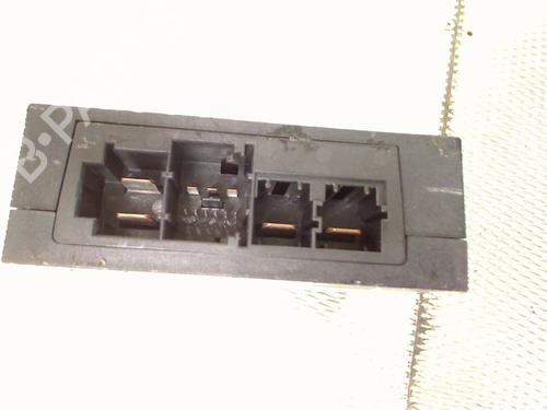 Fuse box BMW 7 (E65, E66, E67) 735 i, Li | BP25889852E1 