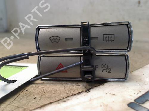 Used Warning switch FORD TRANSIT CONNECT (P65_, P70_, P80_) 1.8 TDCi (90 hp) 13126020