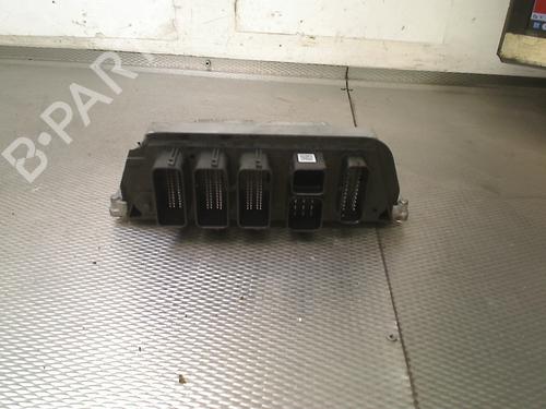 Centralina motore BMW 1 (F20) 118 i (136 hp) 32382323